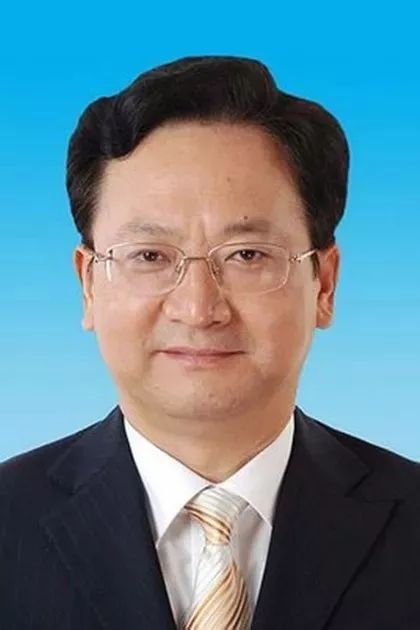 苟堂镇人事任命揭晓，开启发展新篇章